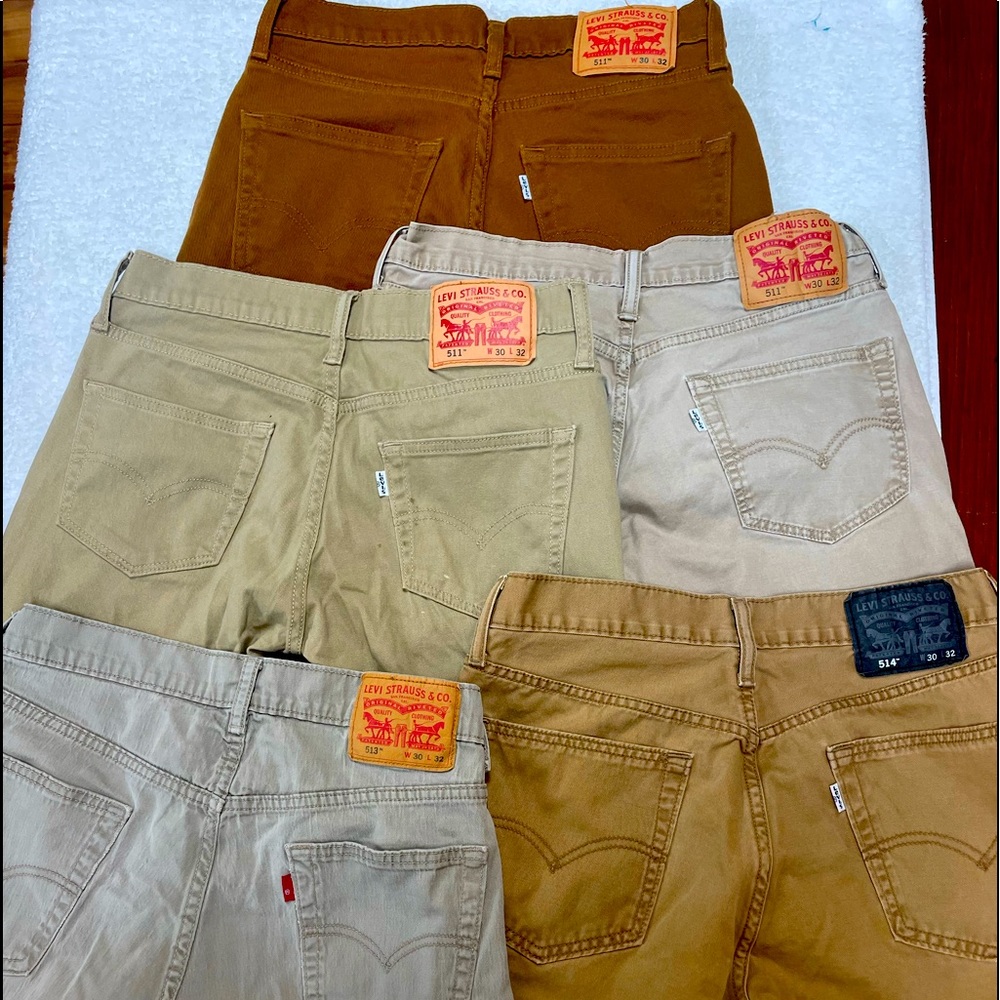 Lot of 5 pairs Levi’s 30x 32 tans and grays - used. 511 513 514